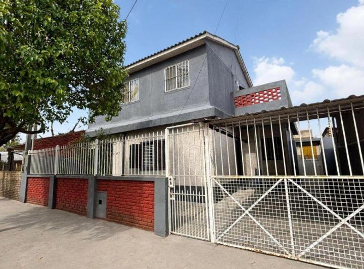 Casa · 150m² · 4 Ambientes · 2 Cocheras