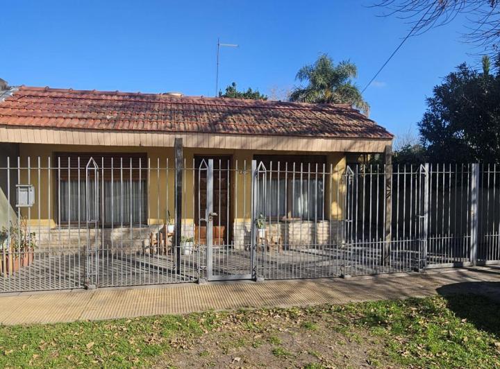 Casa · 98m² · 3 Ambientes · 1 Cochera