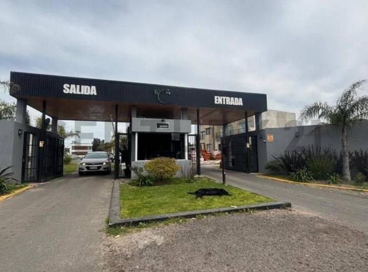 Casa · 139m² · 4 Ambientes · 1 Cochera