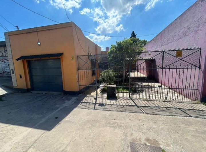 Casa · 170m² · 3 Ambientes · 1 Cochera