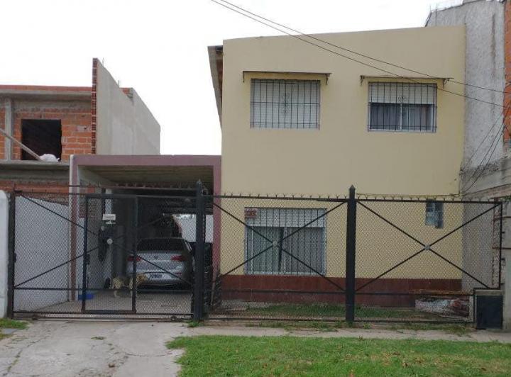 Casa · 100m² · 4 Ambientes · 1 Cochera