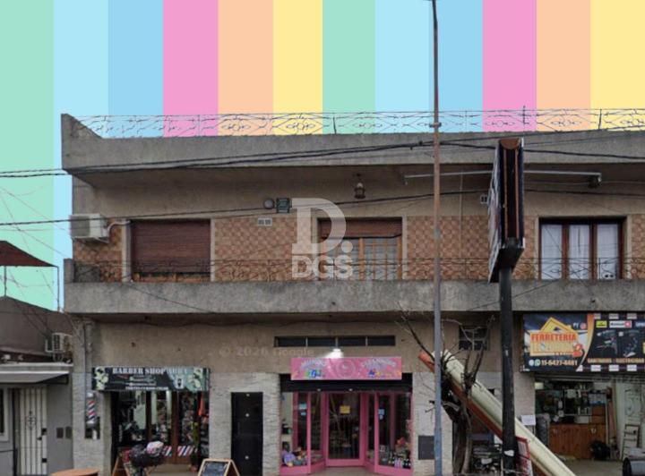 Casa · 240m² · 5 Ambientes