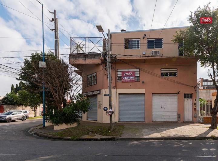 Casa · 420m² · 3 Cocheras