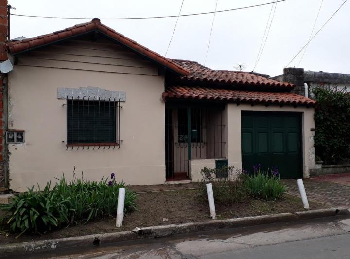 Casa · 110m² · 4 Ambientes · 1 Cochera
