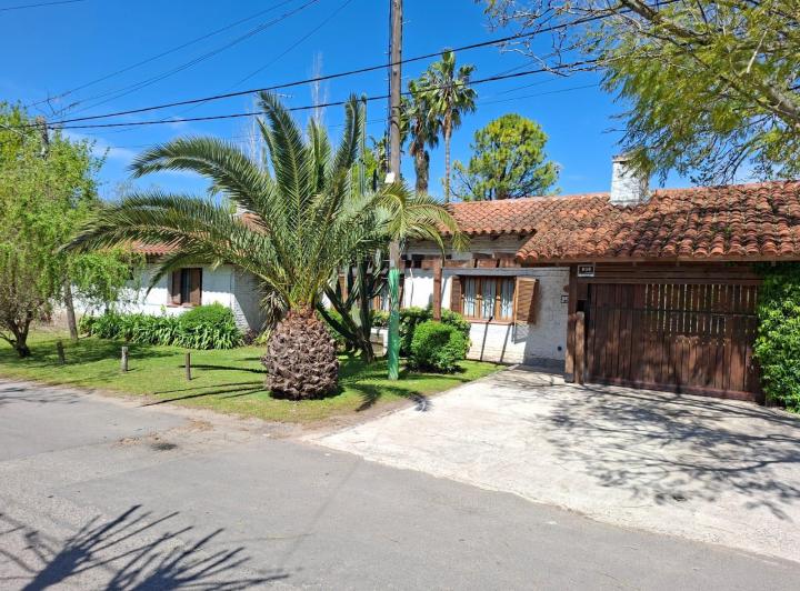 Casa · 150m² · 4 Ambientes · 1 Cochera