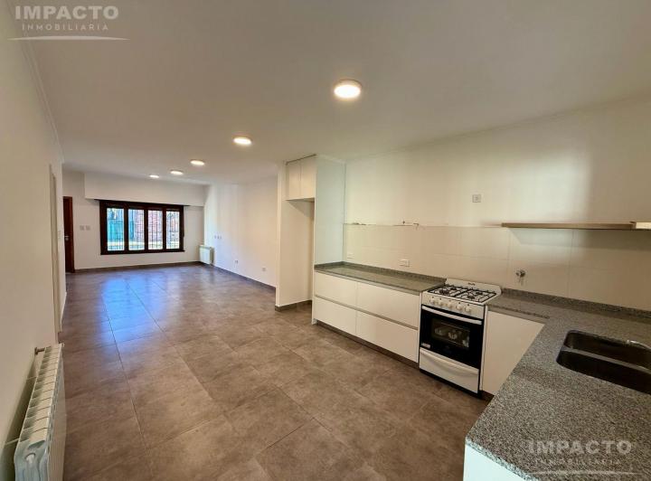 Casa · 195m² · 3 Ambientes · 1 Cochera