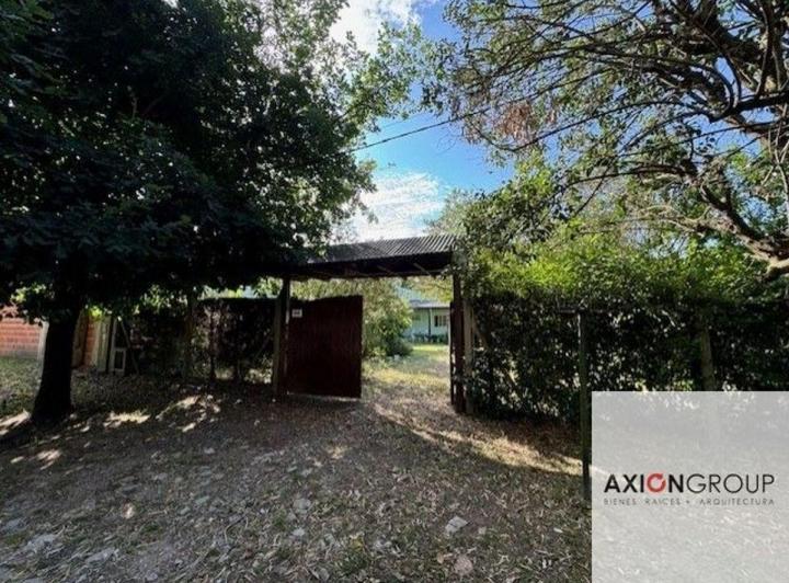 Casa · 200m² · 3 Ambientes · 2 Cocheras