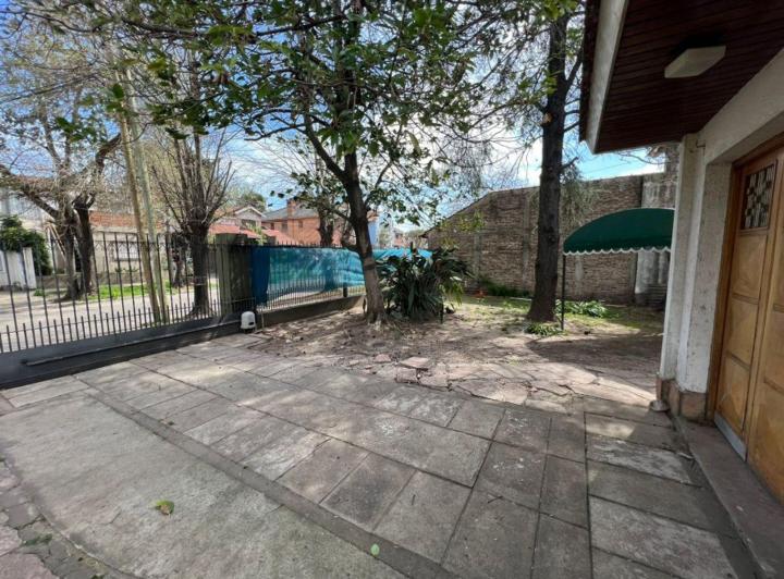 Casa · 150m² · 4 Ambientes · 1 Cochera