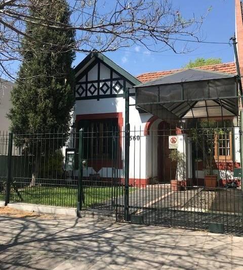 Casa · 104m² · 4 Ambientes · 1 Cochera