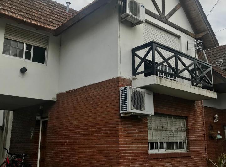 Casa · 85m² · 4 Ambientes · 1 Cochera