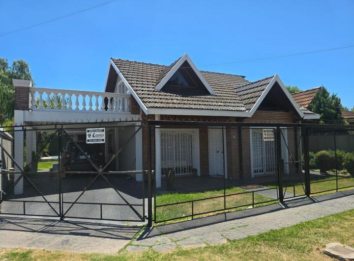 Casa · 120m² · 4 Ambientes · 1 Cochera