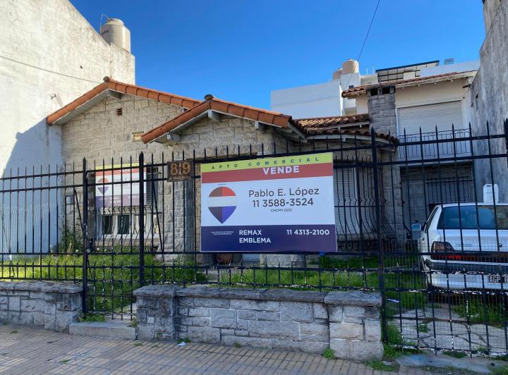 Casa · 165m² · 6 Ambientes · 2 Cocheras