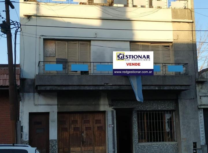 Casa · 180m² · 4 Ambientes · 1 Cochera