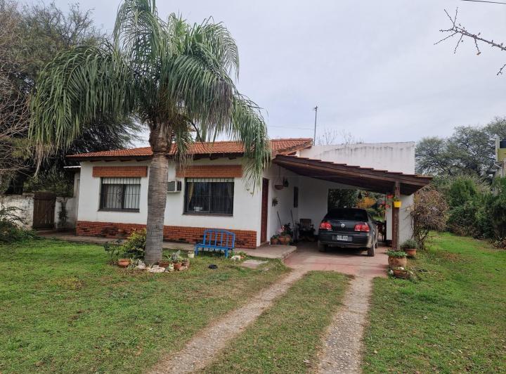 Casa · 220m² · 7 Ambientes · 2 Cocheras