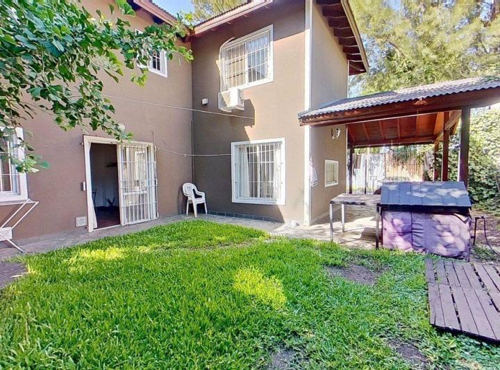 Casa · 120m² · 4 Ambientes · 1 Cochera