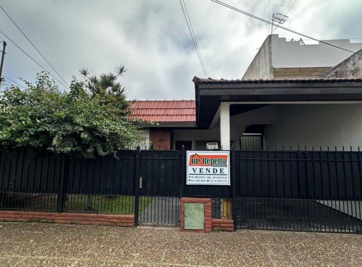 Casa · 107m² · 3 Ambientes · 1 Cochera