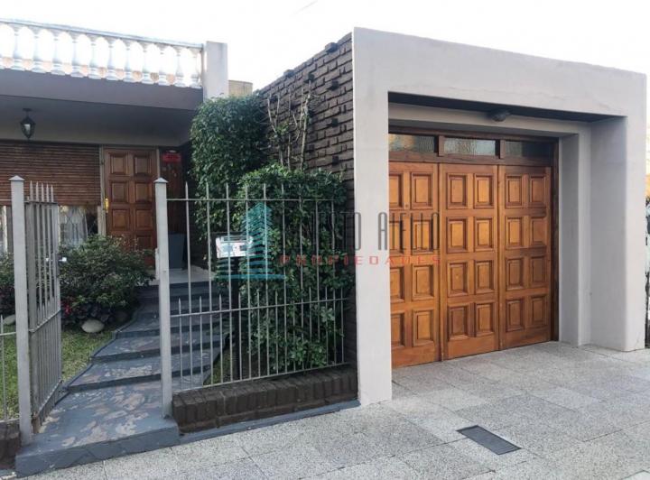 Casa · 118m² · 4 Ambientes · 1 Cochera