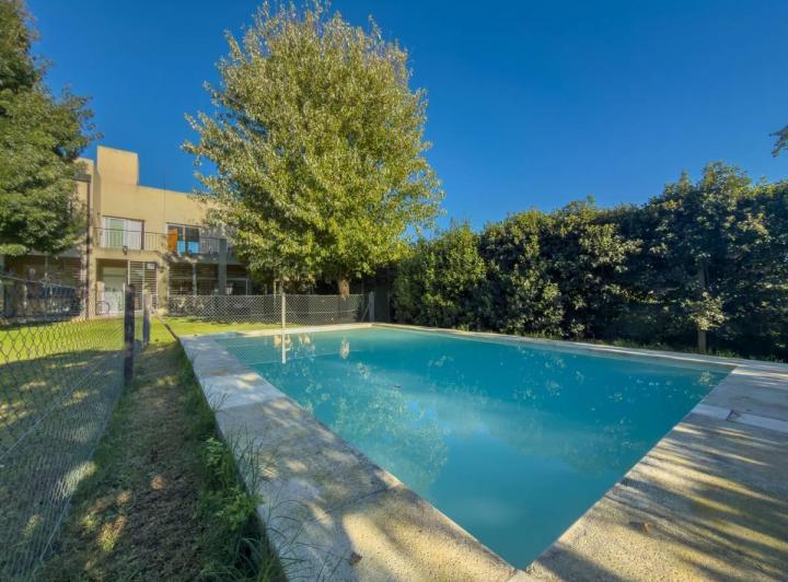 Casa · 213m² · 4 Ambientes