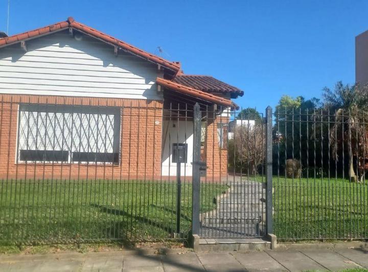 Casa · 164m² · 4 Ambientes · 1 Cochera