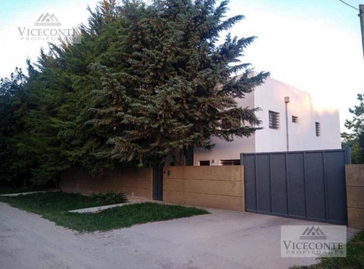 Casa · 870m² · 6 Ambientes