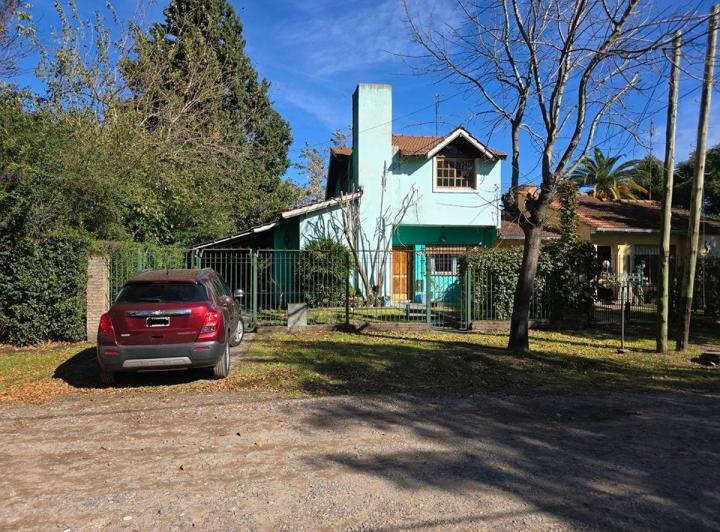 Casa · 170m² · 4 Ambientes · 2 Cocheras