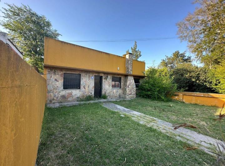 Casa · 160m² · 4 Ambientes · 1 Cochera