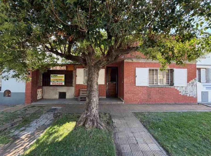Casa · 88m² · 3 Ambientes · 1 Cochera