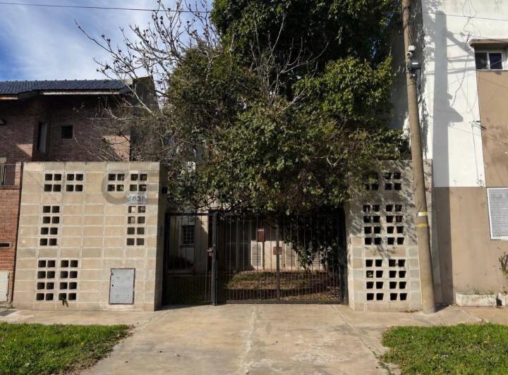Casa · 142m² · 5 Ambientes · 2 Cocheras