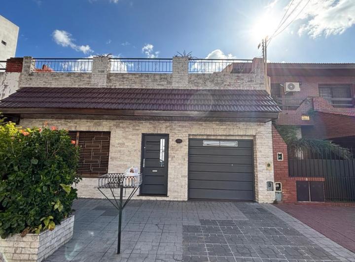 Casa · 120m² · 3 Ambientes · 1 Cochera
