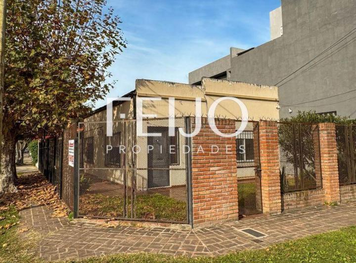 Casa · 57m² · 3 Ambientes · 1 Cochera