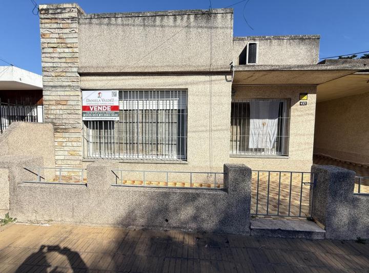 Casa · 100m² · 4 Ambientes · 1 Cochera