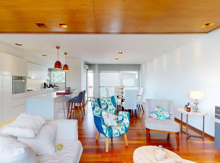 Casa · 280m² · 5 Ambientes · 3 Cocheras