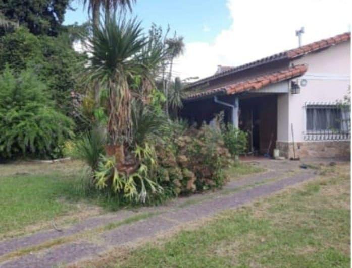 Casa · 254m² · 4 Ambientes · 1 Cochera