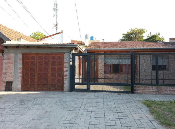 Casa · 90m² · 3 Ambientes · 1 Cochera