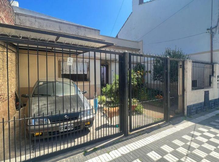 Casa · 145m² · 4 Ambientes · 1 Cochera