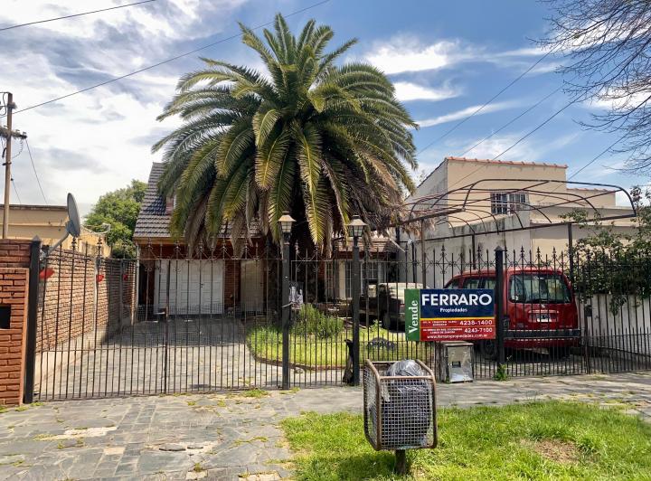Casa · 200m² · 4 Ambientes