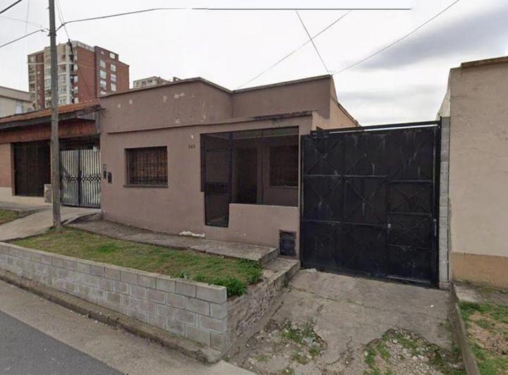 Casa · 1m² · 3 Ambientes