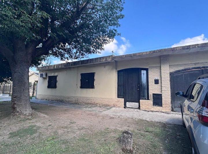 Casa · 94m² · 3 Ambientes · 1 Cochera