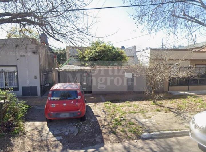 Casa · 85m² · 5 Ambientes · 1 Cochera