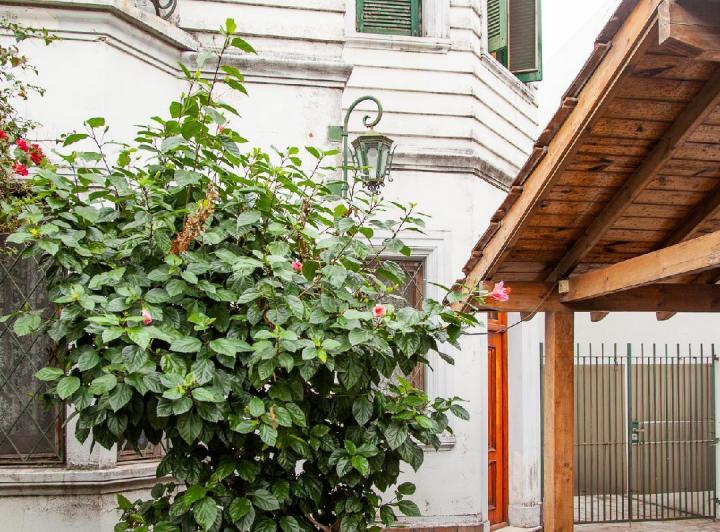 Casa · 249m² · 6 Ambientes · 3 Cocheras