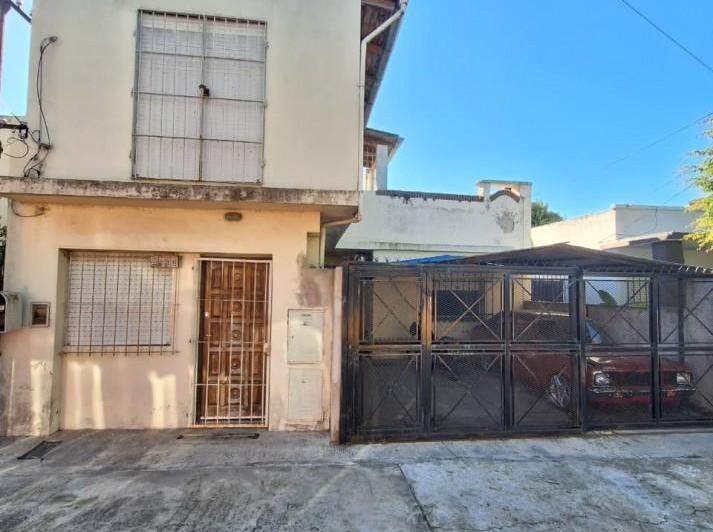 Casa · 113m² · 3 Ambientes · 2 Cocheras
