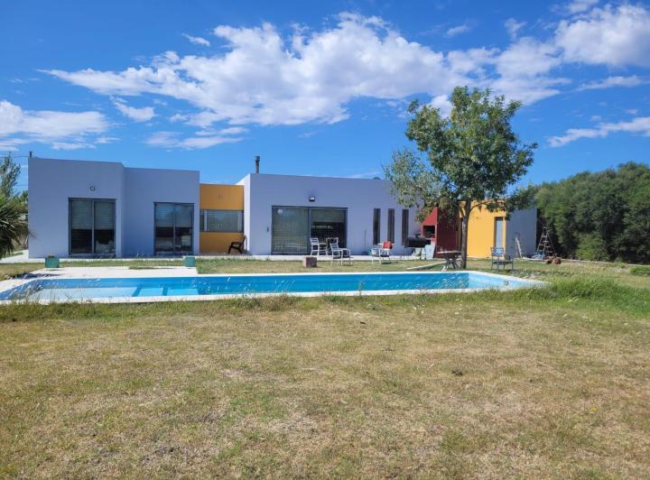 Casa · 170m² · 4 Ambientes · 2 Cocheras