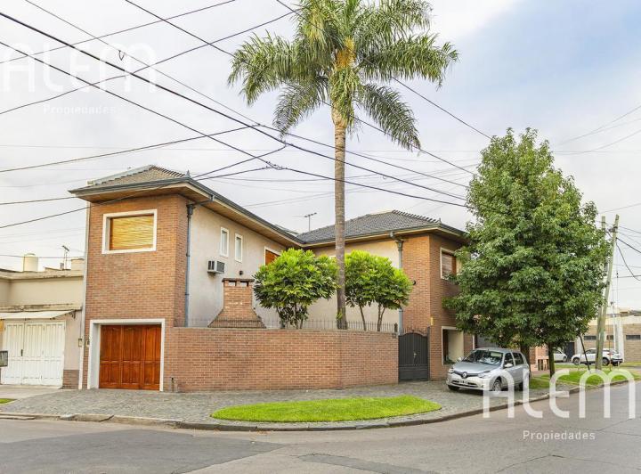 Casa · 119m² · 3 Dormitorios · 1 Cochera