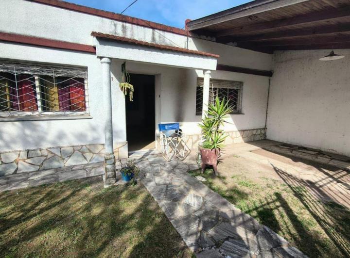 Casa · 93m² · 3 Ambientes · 1 Cochera