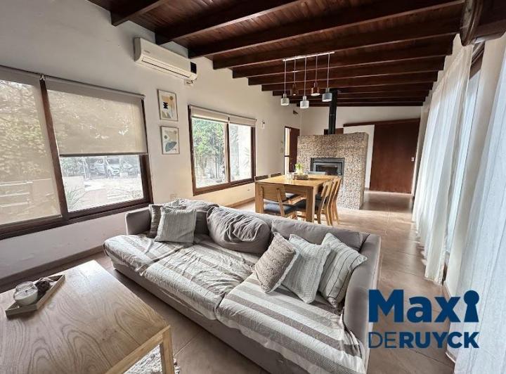 Casa · 112m² · 3 Ambientes · 2 Cocheras