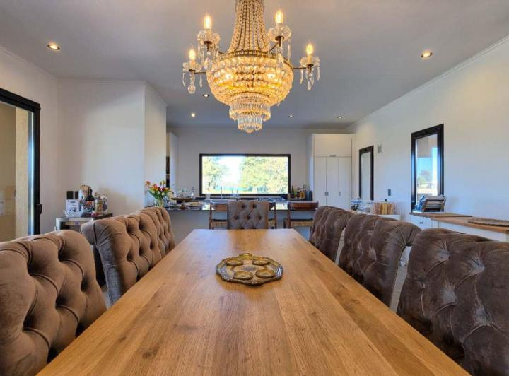 Casa · 170m² · 4 Ambientes · 2 Cocheras