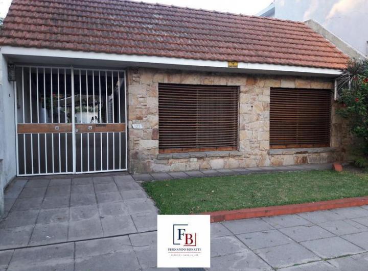 Casa · 90m² · 3 Ambientes · 1 Cochera