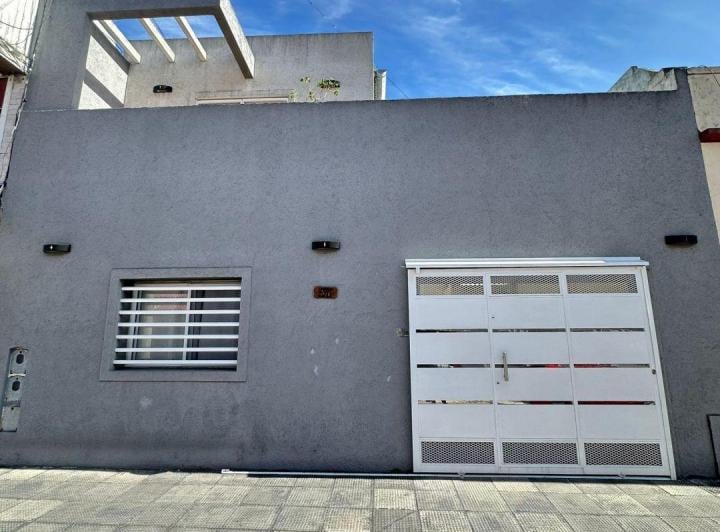 Casa · 159m² · 4 Ambientes · 1 Cochera