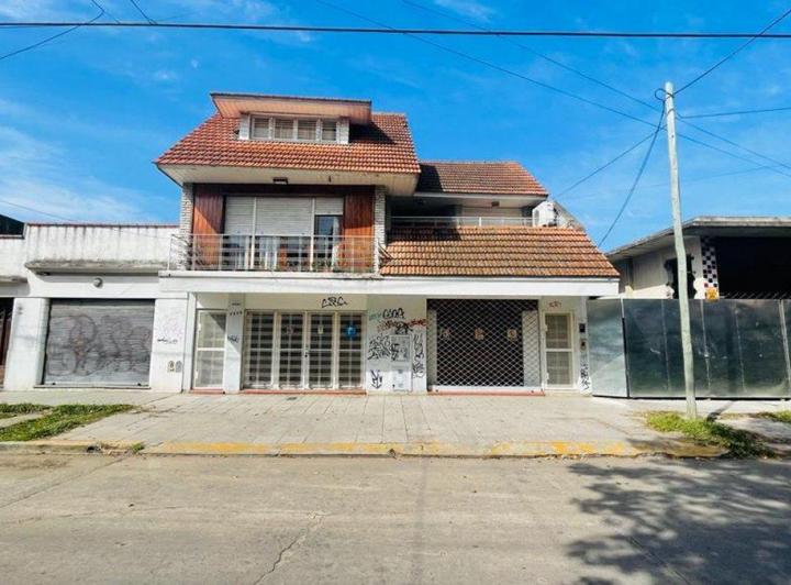 Casa · 250ha · 6 Ambientes