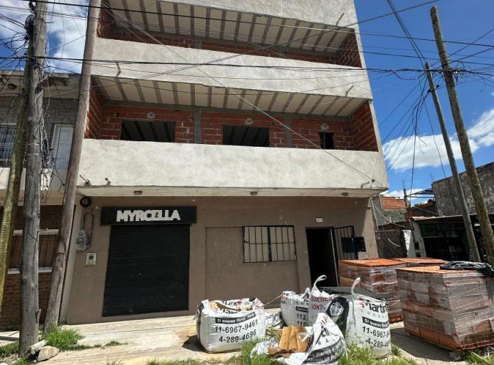 Casa · 450m² · 6 Ambientes